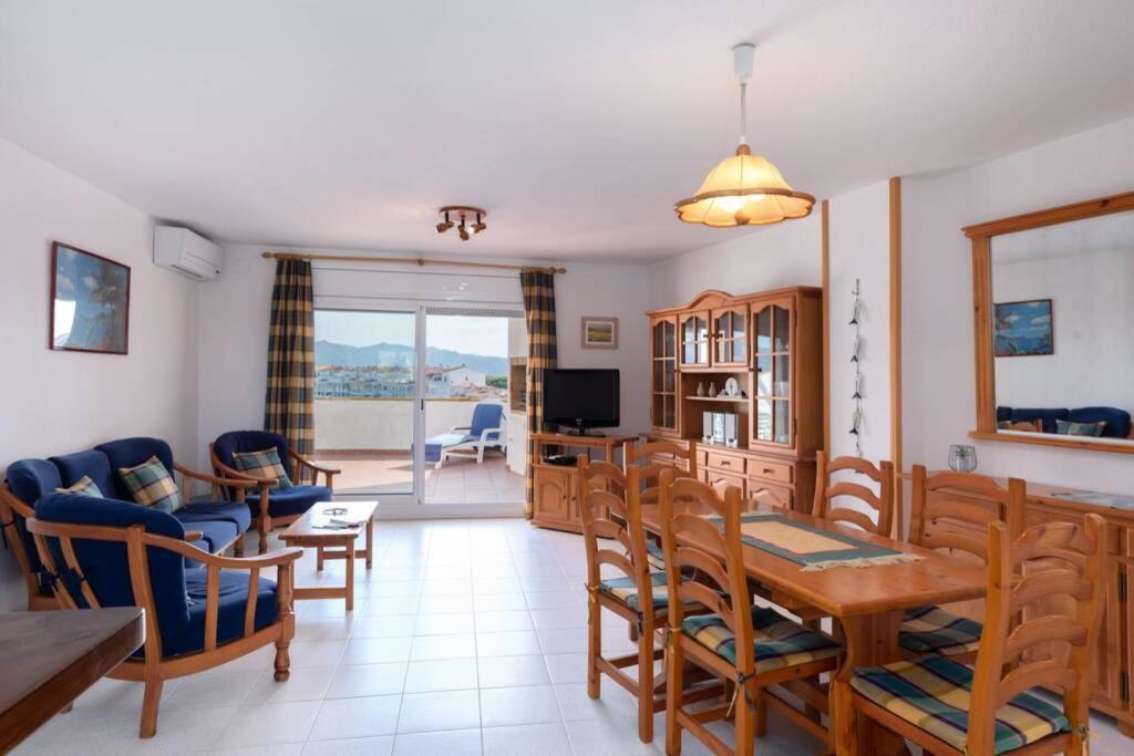 Flateli Empuriabrava Apartment Exterior photo