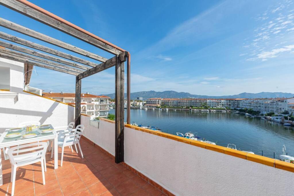 Flateli Empuriabrava Apartment Exterior photo